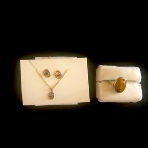 Agate jewelry assortment